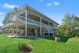 2208 Elton St, Baytown, TX 77520 - Photo 36