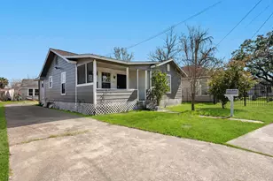 214 N Hagerman St, Houston, TX 77011 - Photo 2