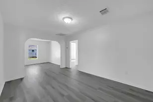 214 N Hagerman St, Houston, TX 77011 - Photo 6