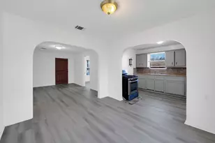 214 N Hagerman St, Houston, TX 77011 - Photo 12