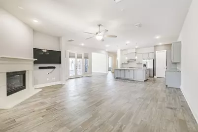 210 Liatris Court, Conroe, TX 77304 - Photo 8