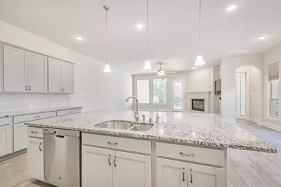 210 Liatris Court, Conroe, TX 77304 - Photo 14