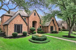 15906 Redwood Pl Dr, Houston, TX 77079 - Photo 2
