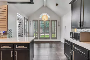 15906 Redwood Pl Dr, Houston, TX 77079 - Photo 18