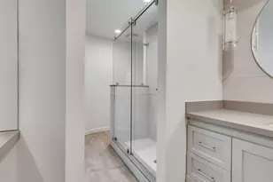 15906 Redwood Pl Dr, Houston, TX 77079 - Photo 40