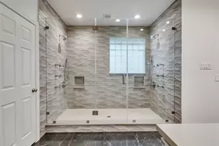 15906 Redwood Pl Dr, Houston, TX 77079 - Photo 26