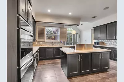 15906 Redwood Place Drive, Houston, TX 77079 - Photo 16