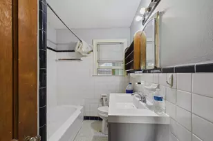 1334 W 21st St, Houston, TX 77008 - Photo 16