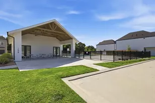 7720 Inwood Grv Ln, Houston, TX 77088 - Photo 22