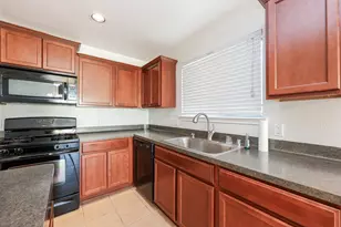 1723 Howth Ave, Houston, TX 77051 - Photo 6