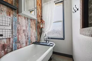 1519 17th St, Galveston, TX 77550 - Photo 22