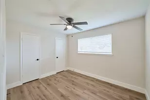 6527 Zapata Dr, Houston, TX 77083 - Photo 18