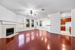 2032 Creek Shore Ln, Pearland, TX 77581 - Photo 8