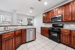 2032 Creek Shore Ln, Pearland, TX 77581 - Photo 12