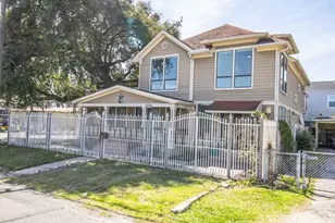 5201 Chapman St, Houston, TX 77009 - Photo 2
