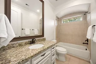 13310 Apple Tree Rd, Houston, TX 77079 - Photo 32