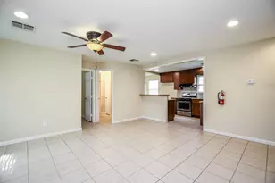 6430 Saxet St, Houston, TX 77055 - Photo 4