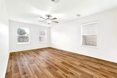 8518 Windy Thicket Lane, Cypress, TX 77433 - Photo 14