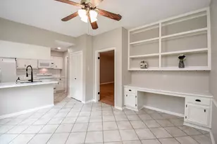 800 Country Pl Dr, Houston, TX 77079 - Photo 10