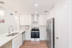 13130 Kingsmill Dr, Houston, TX 77478 - Photo 18