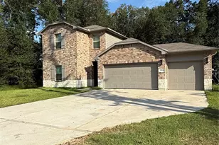 2914 Roman Forest Blvd, New Caney, TX 77357 - Photo 1