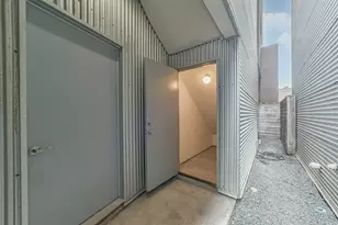 2518 Mason St, Houston, TX 77006 - Photo 38