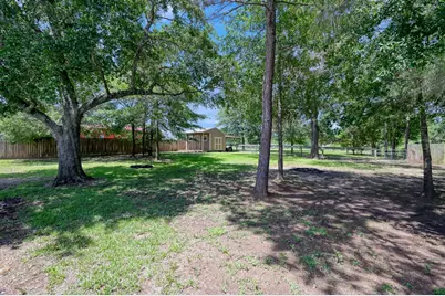 13335 Hidden Manor Court, Willis, TX 77318 - Photo 32