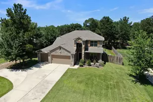 13335 Hidden Manor Ct, Willis, TX 77318 - Photo 1