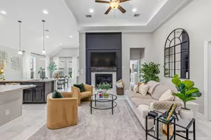 122 Comal Dr, Baytown, TX 77523 - Photo 6