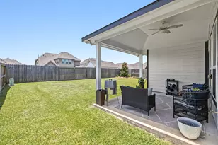 122 Comal Dr, Baytown, TX 77523 - Photo 32