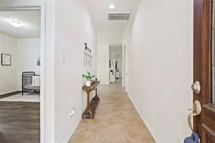 223 Harbor Bend Ln, Dickinson, TX 77539 - Photo 4