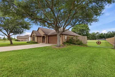 16210 Bluebird Street, Santa Fe, TX 77517 - Photo 10