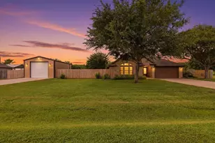 16210 Bluebird St, Santa Fe, TX 77517 - Photo 1