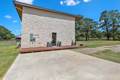 10429 Longstreet Road, Willis, TX 77318 - Photo 34