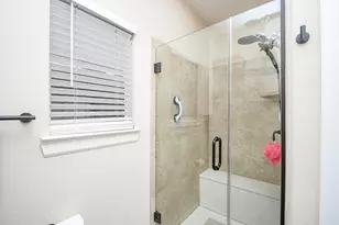 3322 Chenevert St, Houston, TX 77004 - Photo 8