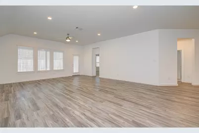 10011 Angelina Woods Lane, Conroe, TX 77384 - Photo 18