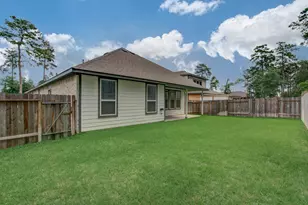 10011 Angelina Woods Ln, Conroe, TX 77384 - Photo 32