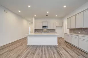 10011 Angelina Woods Ln, Conroe, TX 77384 - Photo 12