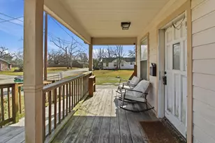 1701 W Humble St, Baytown, TX 77520 - Photo 2