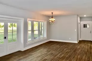 111 10th St, Shepherd, TX 77371 - Photo 8