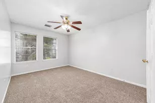 8823 Emerald Heights Ln, Houston, TX 77083 - Photo 26