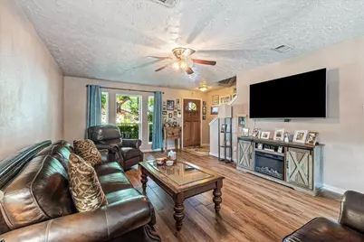 3700 Wood Sorrel Drive, Dickinson, TX 77539 - Photo 10