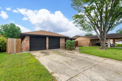 1918 Deerhurst Lane, Houston, TX 77088 - Photo 2