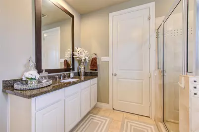 1110 Sherwood Trail, Houston, TX 77043 - Photo 14