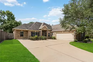 27211 Saxon Meadow Ln, Cypress, TX 77433 - Photo 2