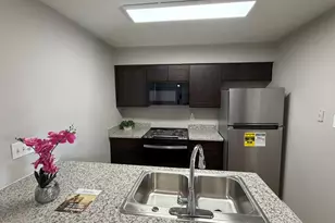 10001 Westpark Dr, Houston, TX 77042 - Photo 6