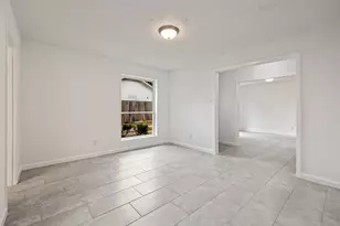 9423 Kristin Dr, Houston, TX 77031 - Photo 4