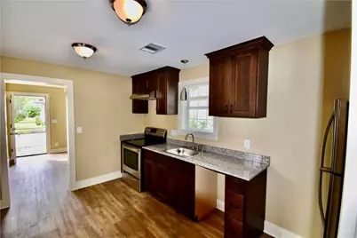 321 E 35th Street, Houston, TX 77018 - Photo 2