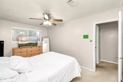 10382 Hammerly Boulevard, Houston, TX 77043 - Photo 16