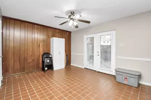 10382 Hammerly Blvd, Houston, TX 77043 - Photo 6